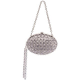Clutch in raso con crisalli color argento 