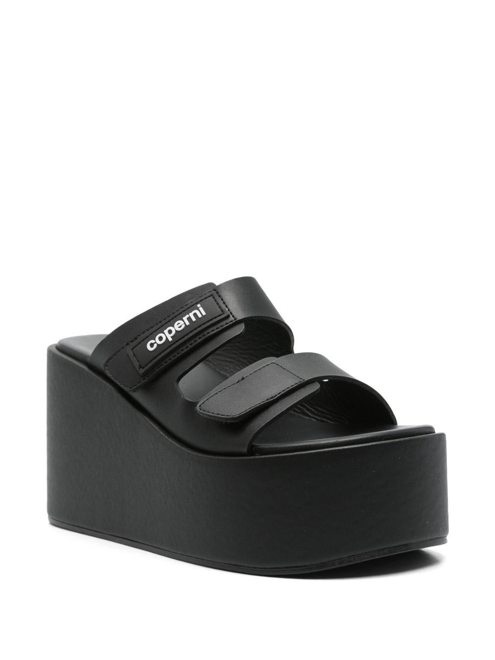Sandali con applicazione in nero Coperni - donna 