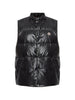 Gilet imbottito con patch logo in nero Moncler - uomo