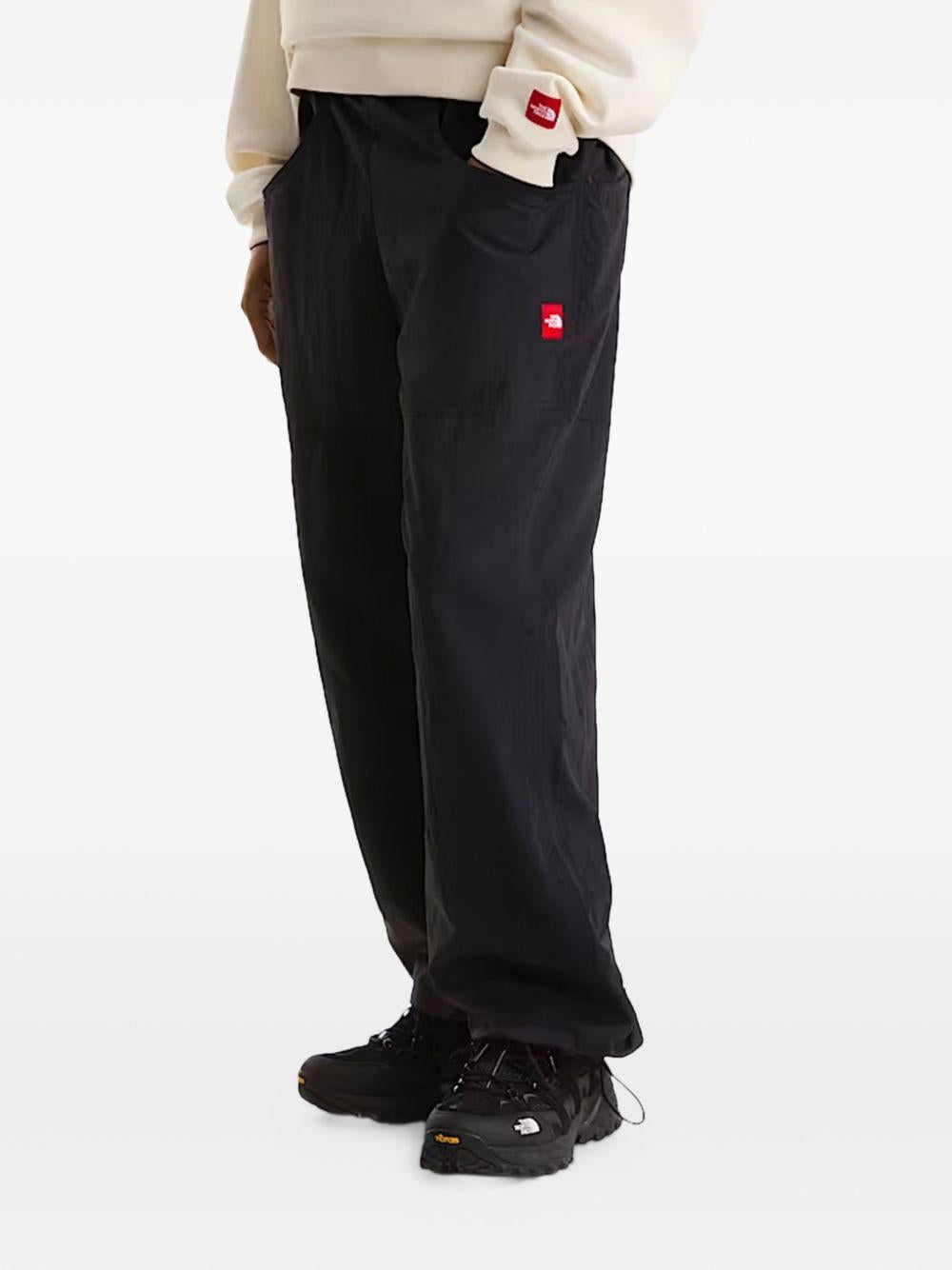 Pantaloni con coulisse in nero The north face - uomo 