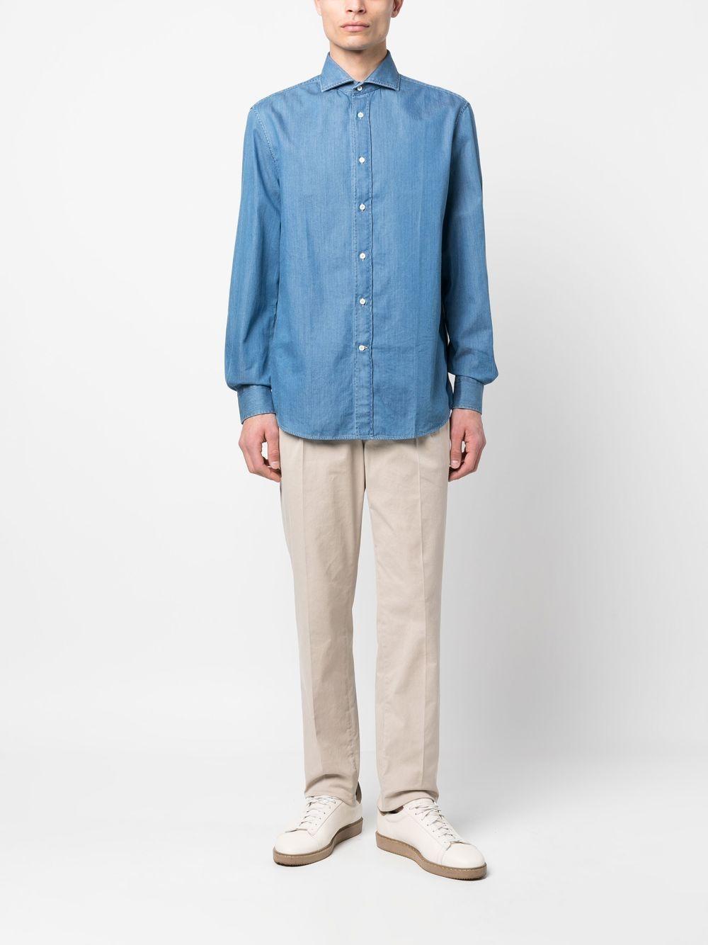 Camicia con colletto classico in denim blu brunello cucinelli - uomo 