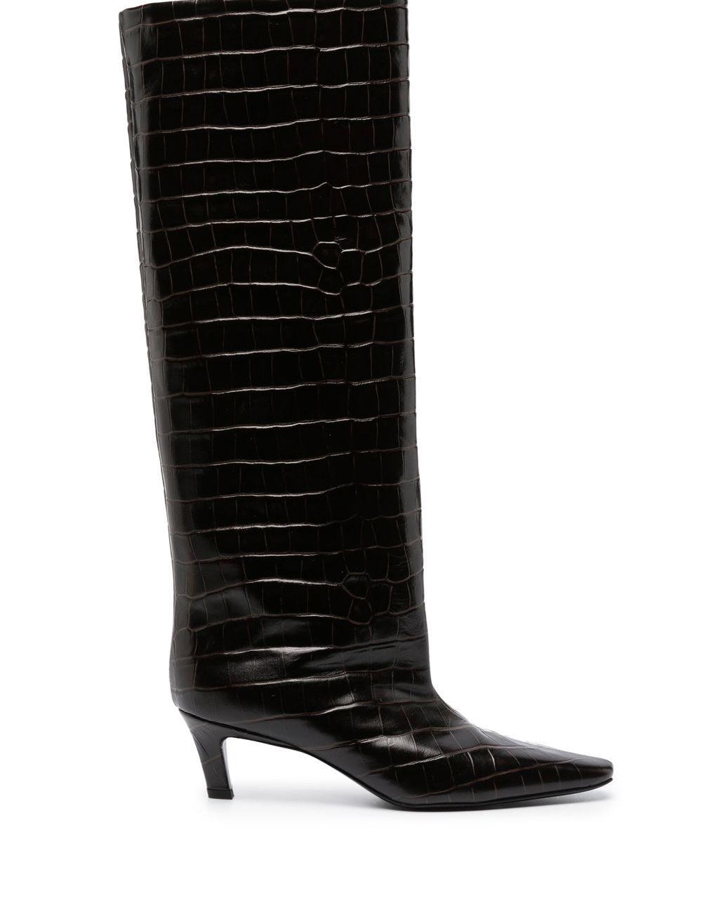 Stivali goffrati con effetto coccodrillo in marrone Toteme - donna 
