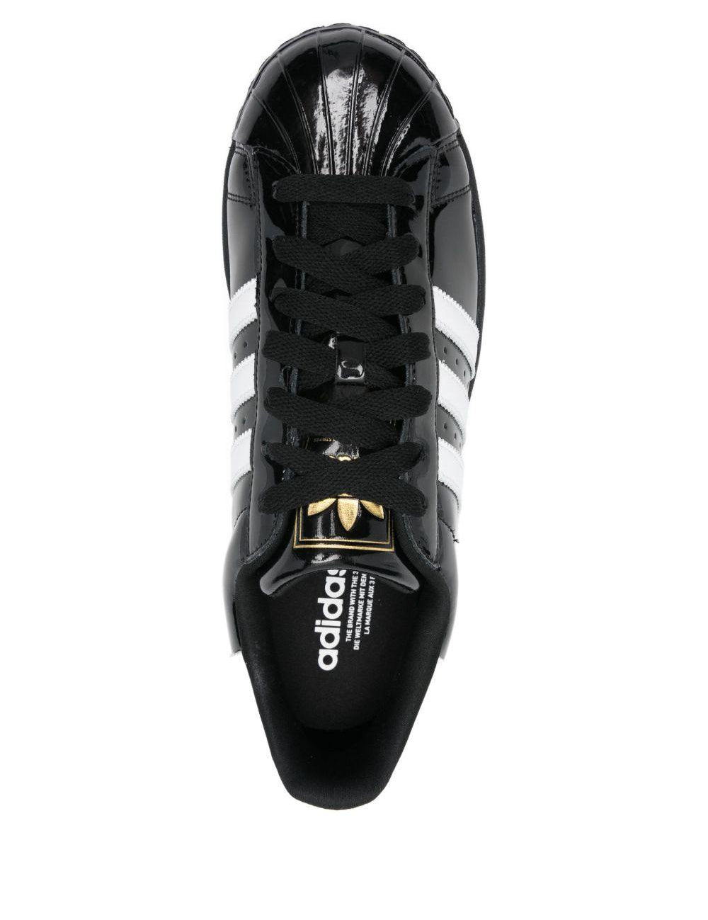 Sneakers superstar II con finitura lucida in nero 