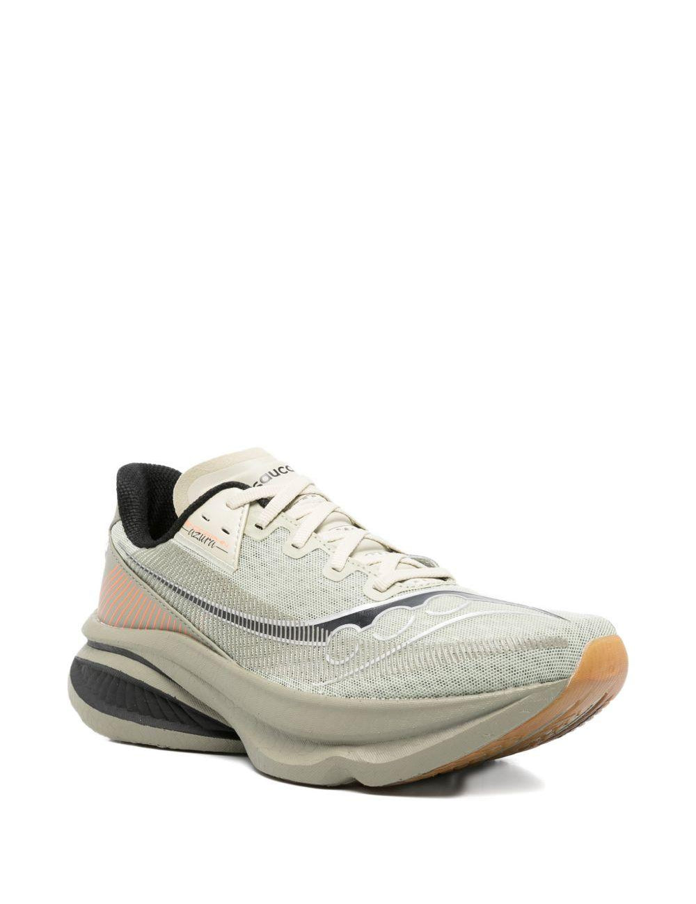 Sneakers Endorphin Azura in verde Saucony - uomo 