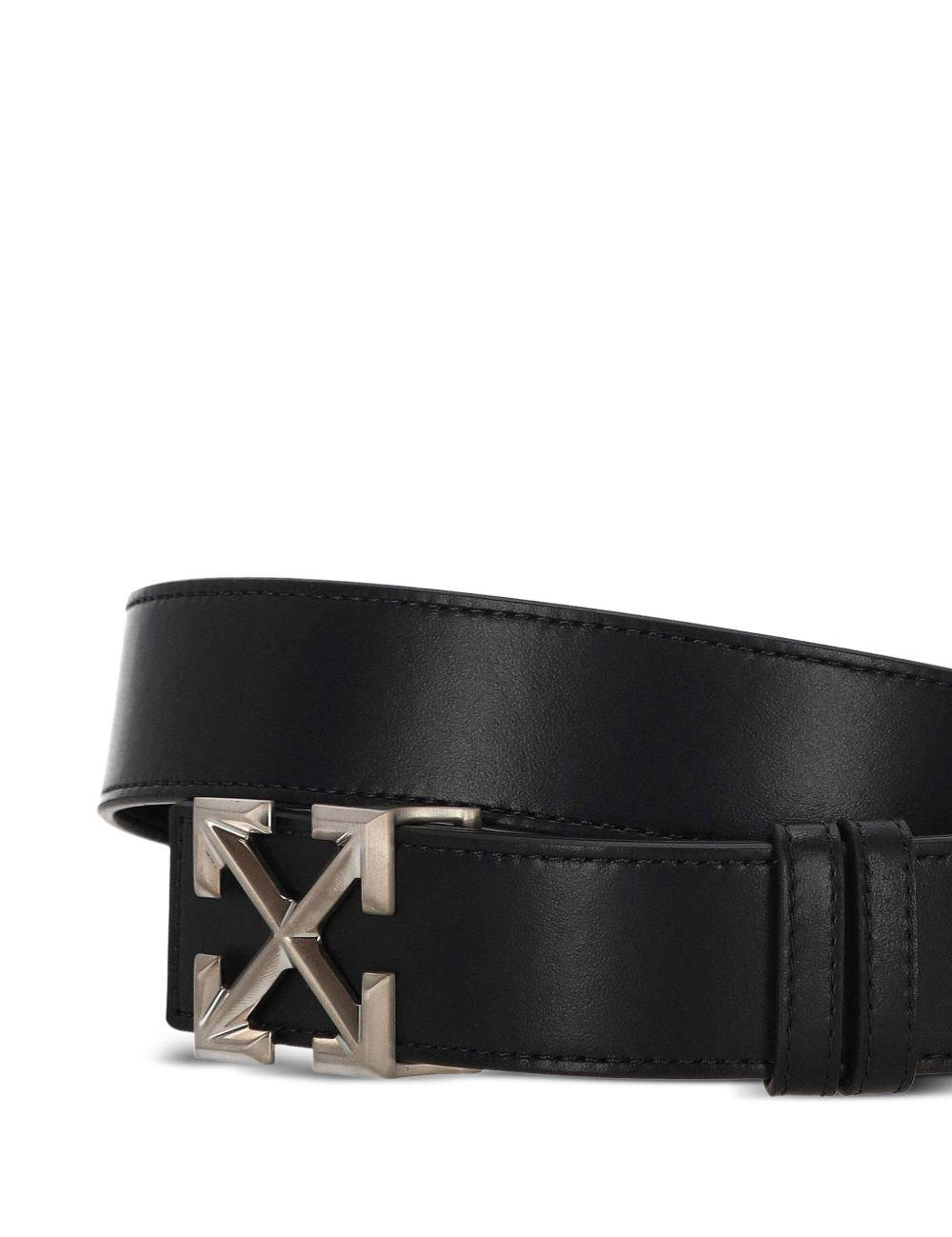 Cintura con motivo Arrow in nero Off white - unisex 