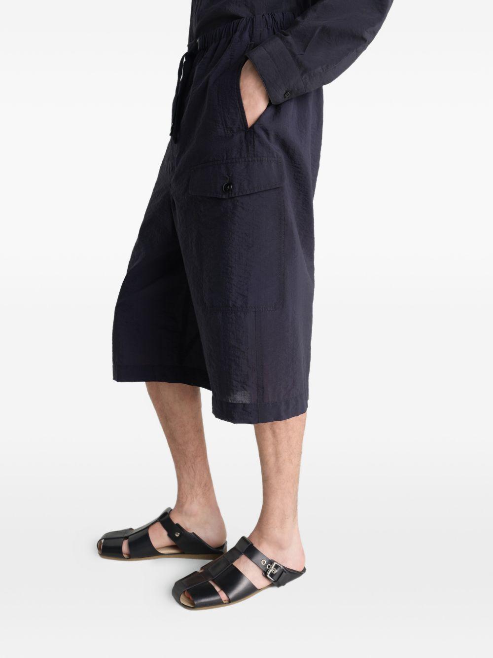 Shorts cargo con coulisse in nero Lemaire - uomo 