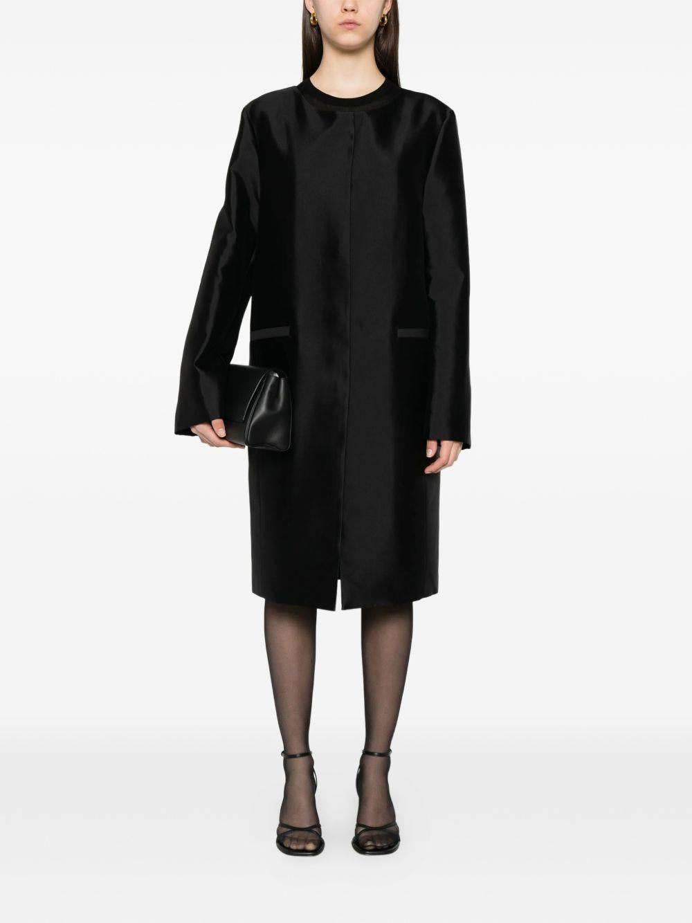 Cappotto senza colleto in seta in nero Toteme - donna 