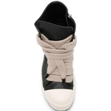 Sneakers Jumbolace in pelle in nero 