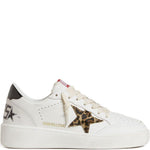 Sneakers in pelle con stampa leopardata in bianco Golden goose - donna 