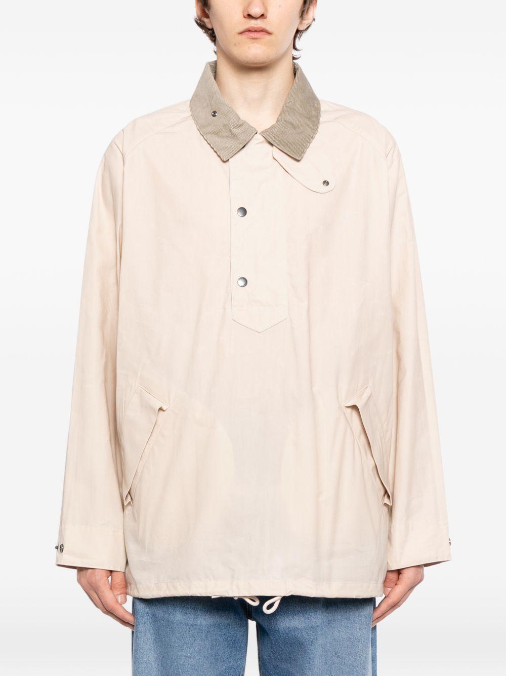 Giacca smock con cappuccio in bianco e rosso Barbour x kaptain sunshine - uomo 