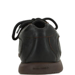 Sneakers in pelle con lacci in nero 