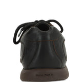 Sneakers in pelle con lacci in nero 