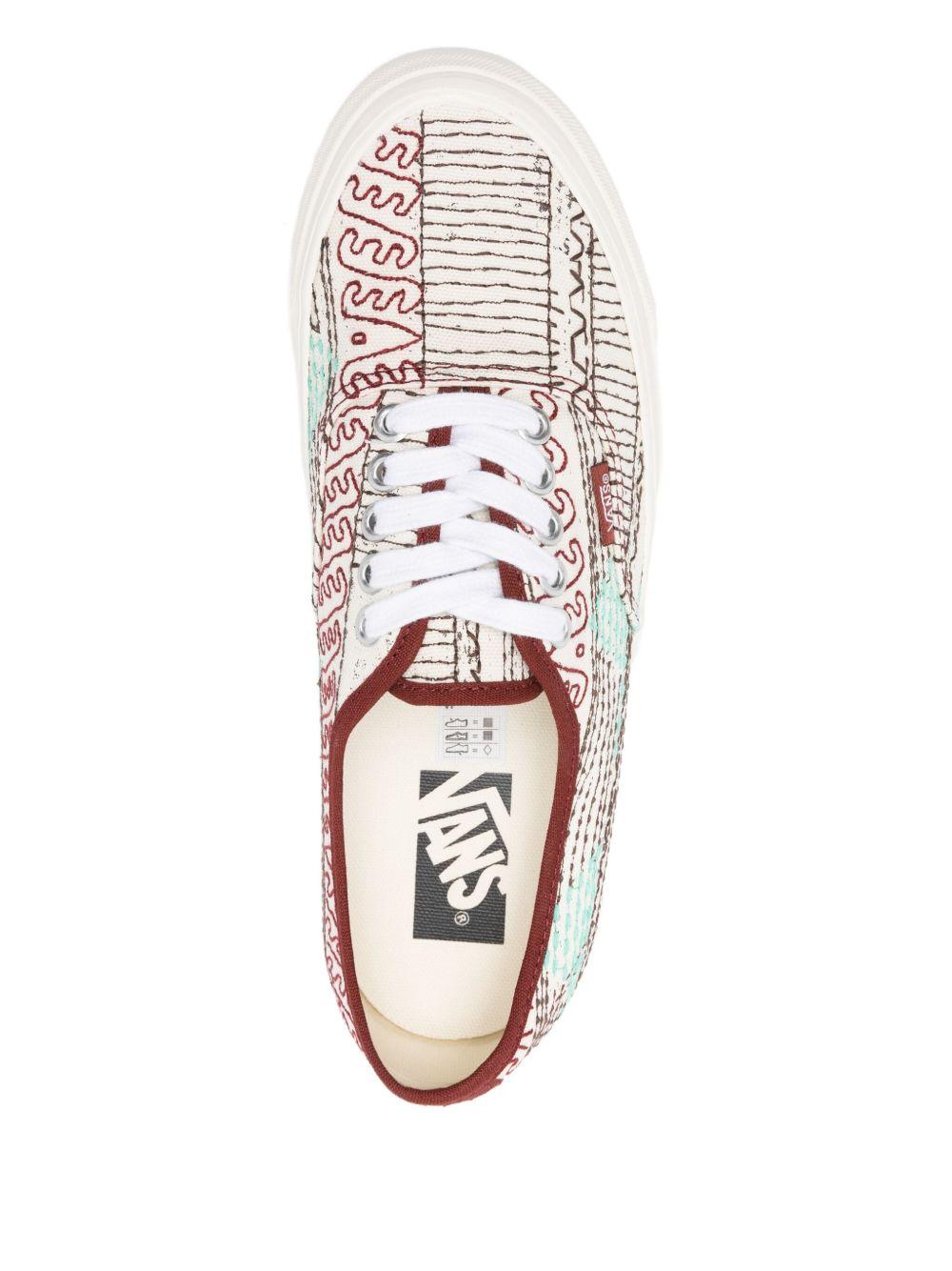 Sneakers LX Authentic 44 Persian Rug in bianco 