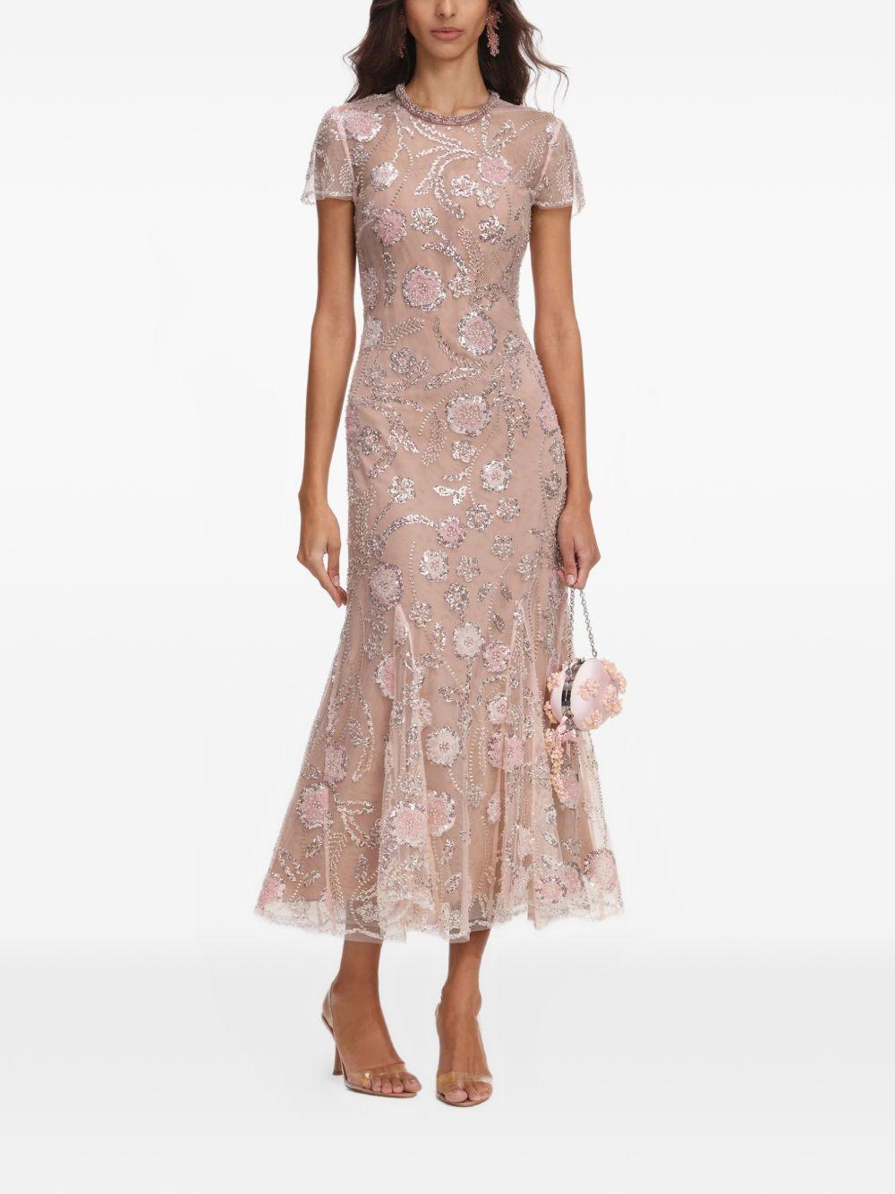 Abito midi con stampa floreale e decorazioni di paillettes in rosa 