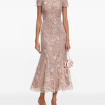 Abito midi con stampa floreale e decorazioni di paillettes in rosa 