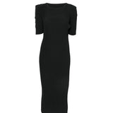 Abito con spalline e design plissettato in nero 
