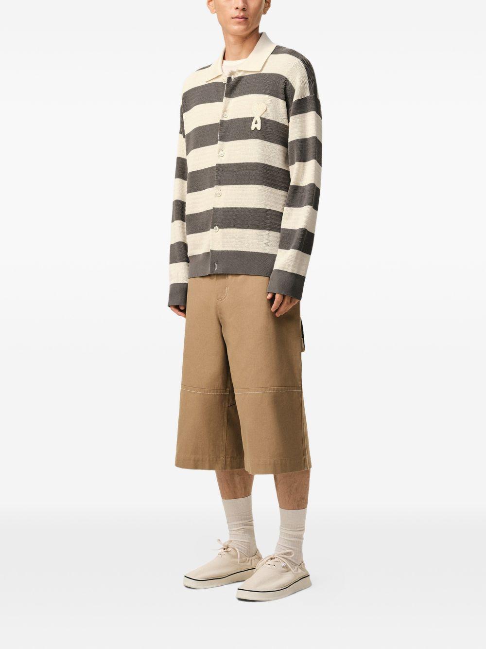 Cardigan ami de coeur con patch cuore in bianco Ami paris - uomo 