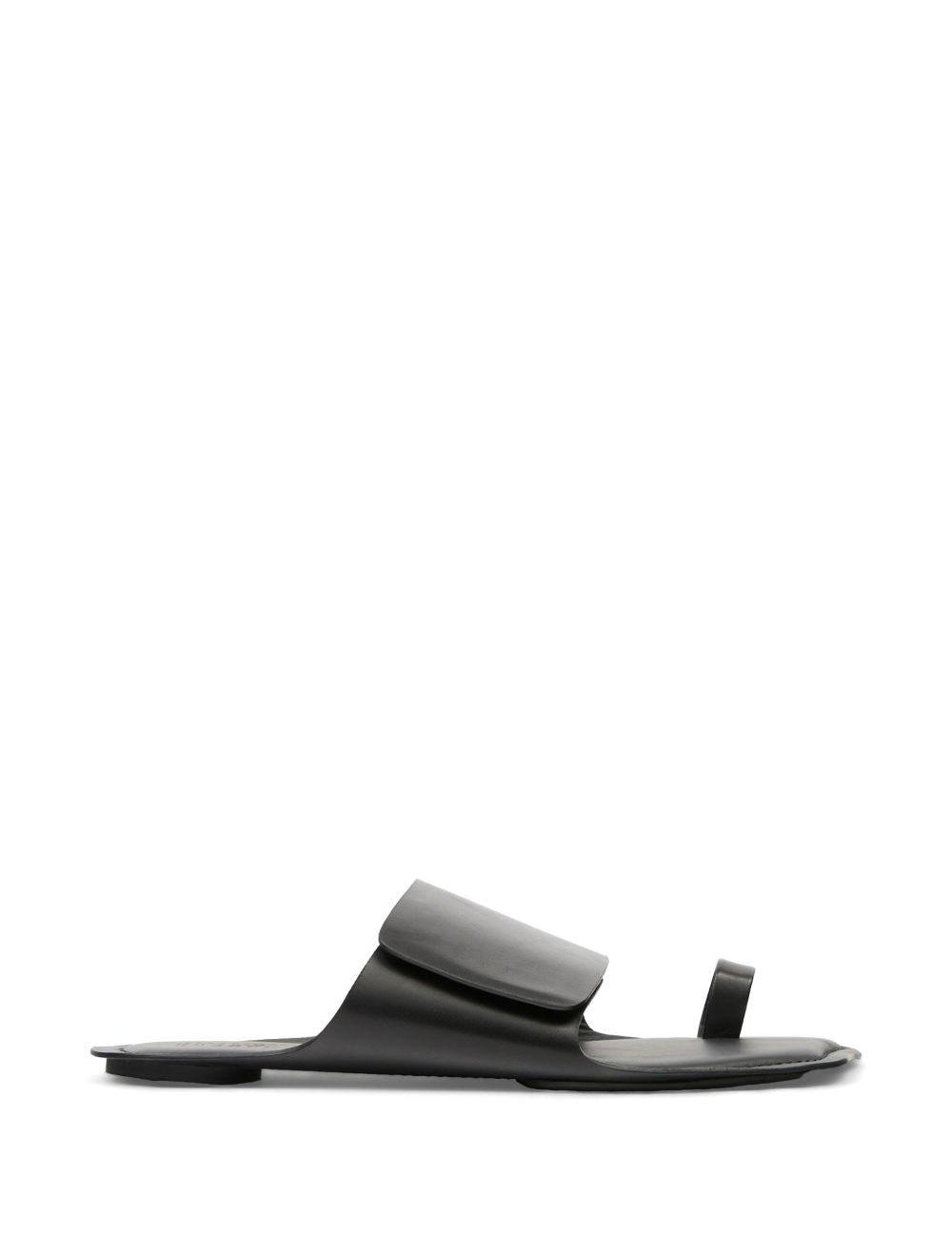 Sandali in pelle in nero Mm6 maison margiela - uomo 