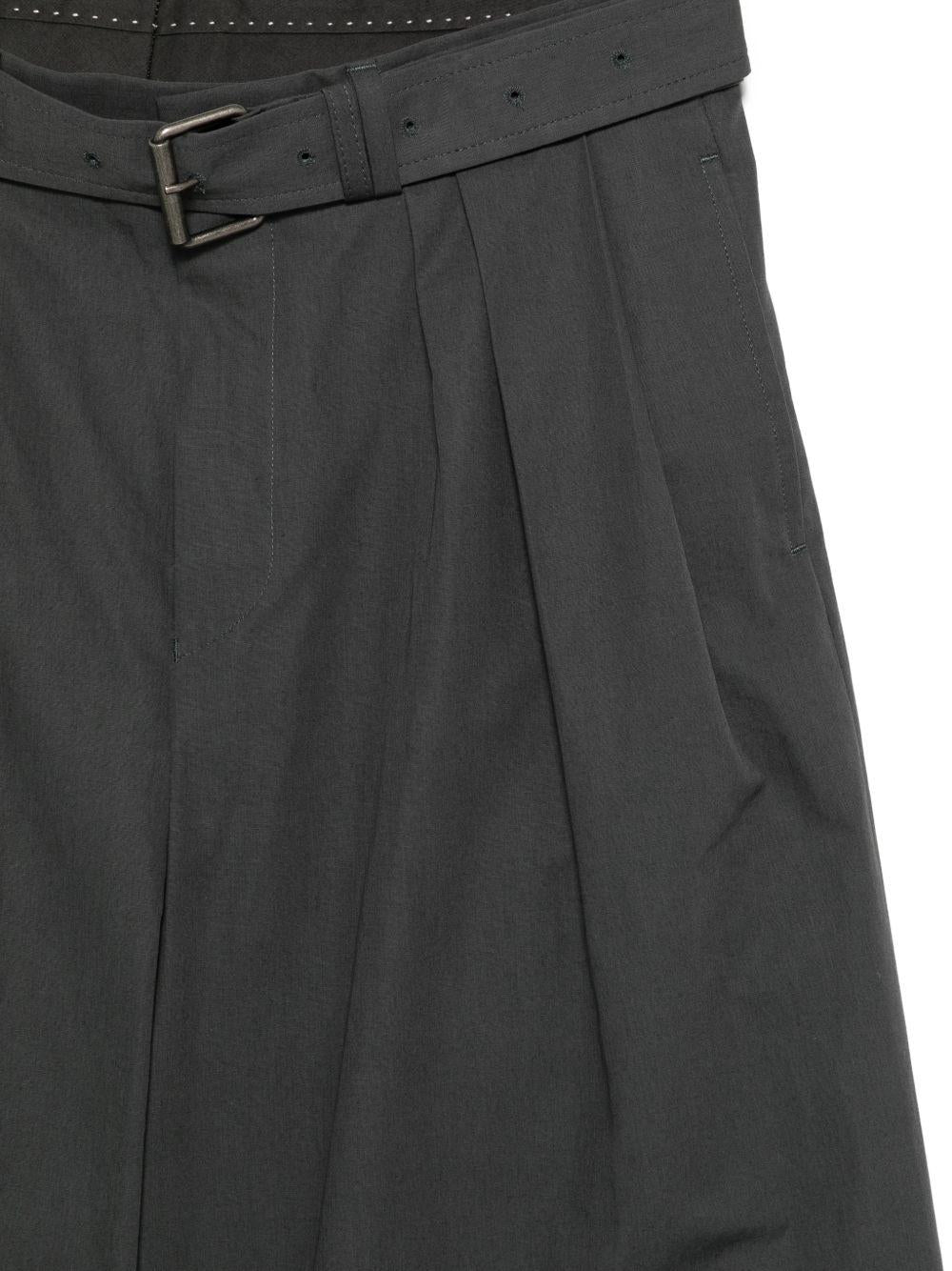 Pantaloncini con cintura e pieghe frontali in grigio Dries van noten - uomo 