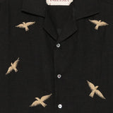 Camicia a maniche corte con ricamo di uccelli in nero Baziszt - uomo 