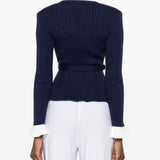 Cardigan a coste con cintura in blu 