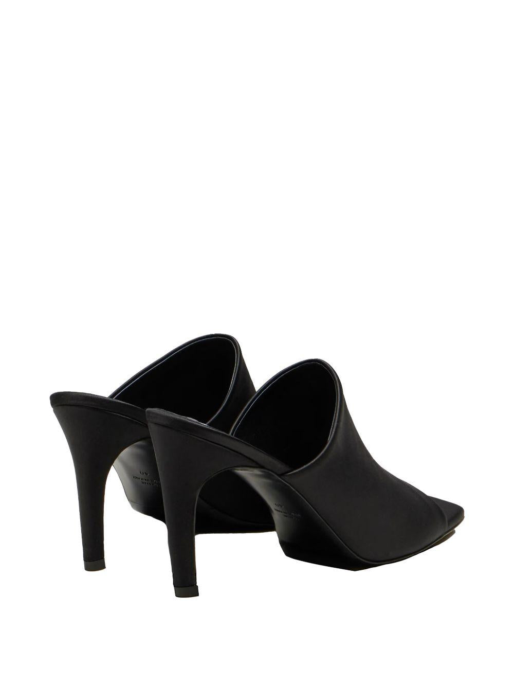 Mules in raso in nero Toteme - donna 