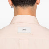 Camicia con logo posteriore in rosa chiaro Ami Paris - unisex 