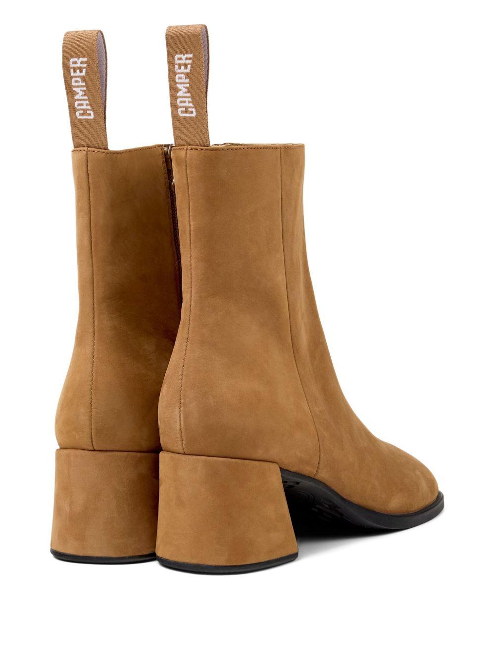 Stivaletti Kora con tacco largo in beige Camper - donna 