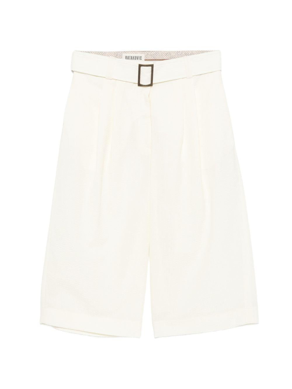 Shorts con fibbia e pieghe in bianco Batakovic - donna 