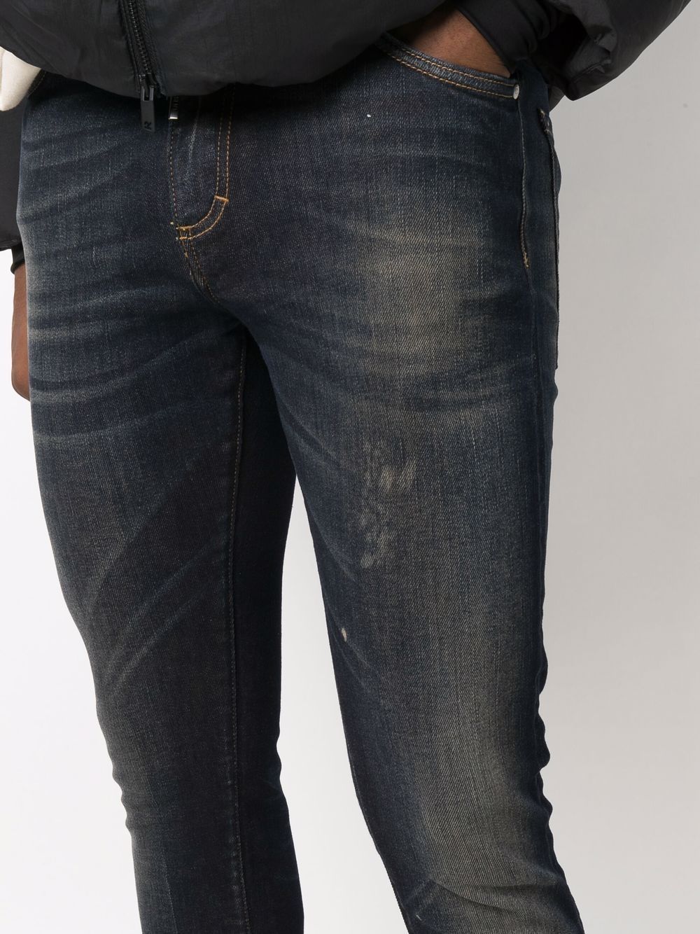 Distressed-finish jeans - men REPRESENT | M0704324CLSSCBL