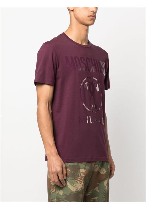 T-shirt con stampa in bordeaux - uomo MOSCHINO | A070370410195