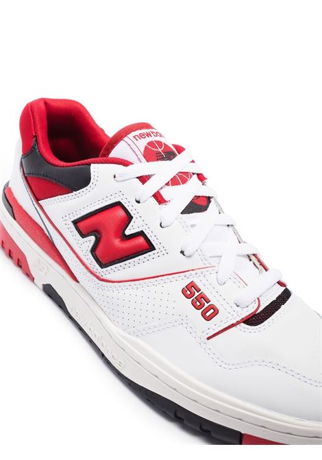 Sneakers basse 550 in bianco e rosso - unisex NEW BALANCE | BB550SE1WHTRED