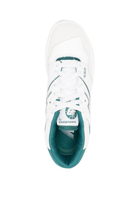White and green 550 low-top sneakers - unisex NEW BALANCE | BB550STAWHT