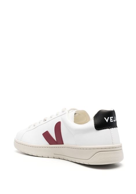 White and red Urca low-top sneakers - men VEJA | UC0703148BWHTMRSLBLK
