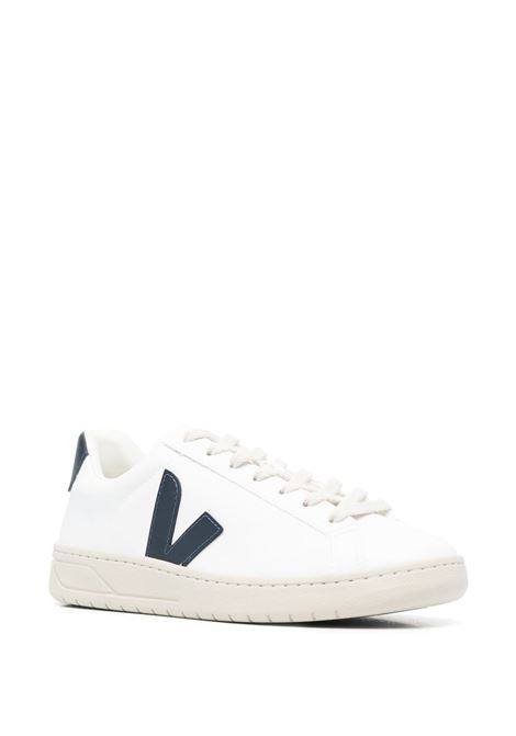 White and navy blue Urca low-top sneakers - men VEJA | UC0703174BWHTNTC