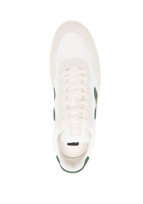 Sneakers V-90 in bianco e verde - uomo VEJA | VD2003384BWHTCYPRS