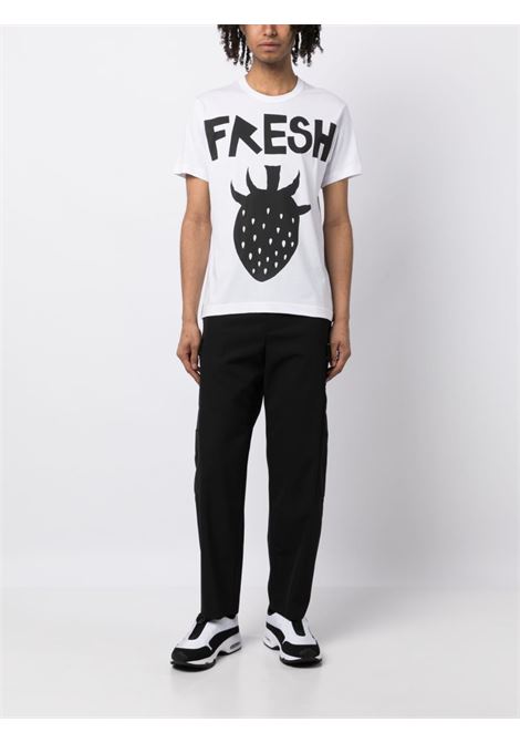 T-shirt con stampa fragole in bianco - uomo COMME DES GARCONS SHIRT | FKT0070511