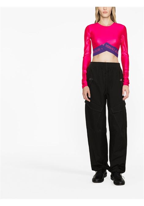 Fuchsia logo-underband cropped top - women VERSACE JEANS COUTURE | 74HAH222J0062406
