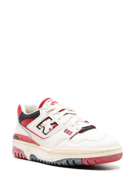 Sneakers basse 550 in bianco e rosso - unisex NEW BALANCE | BB550VGAOFFWHTRD
