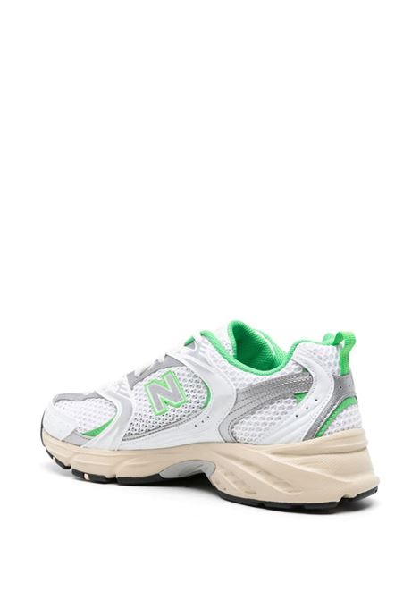 Sneakers 530 in bianco e verde - unisex NEW BALANCE | MR530ECWHTLM