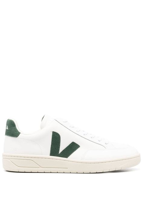White and green v-10 low-top sneakers  - men VEJA | XD0202336BWHTCYPRS
